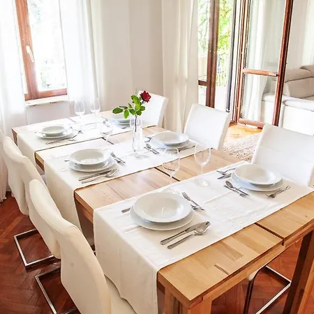 Olivia Apartment, *
